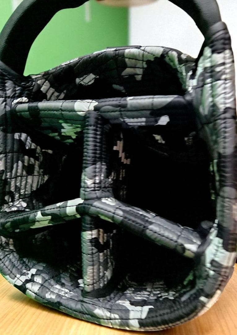 素人ゴルファー送料無料/超お　展示品未使用　OUUL 迷彩柄 ゴルフバッグ