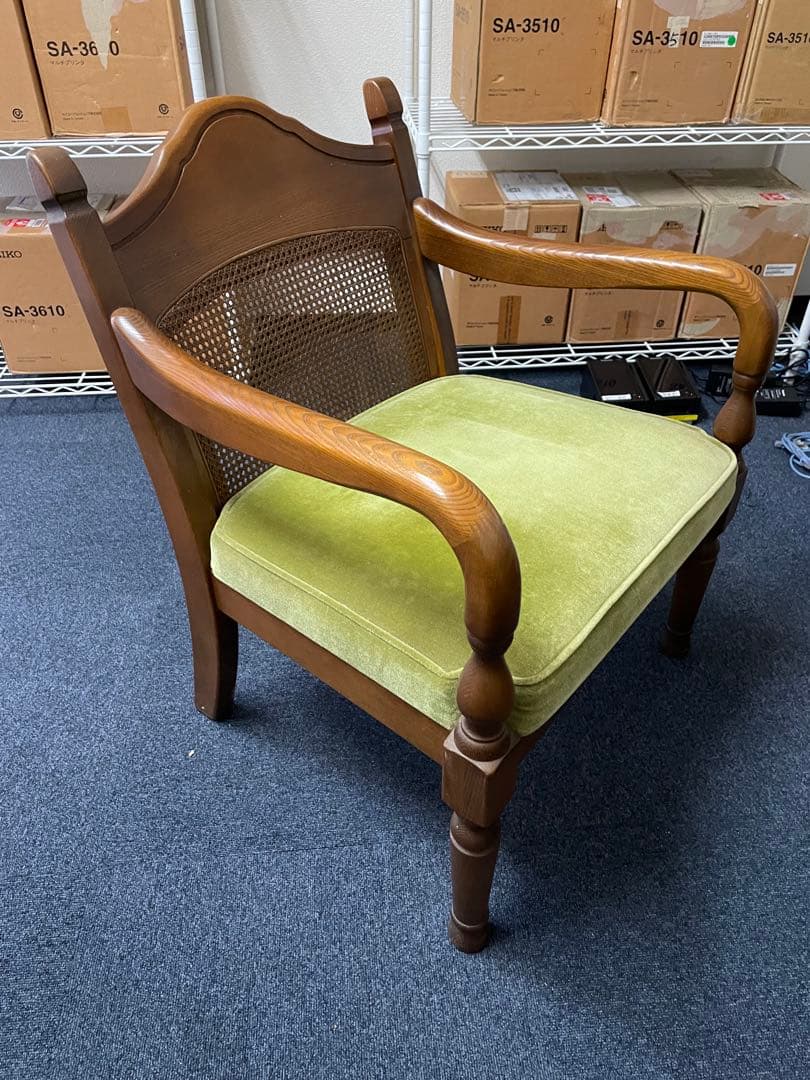 飛騨家具　キツツキ　クラシックスタイル ダイニングチェア 黄緑色　①