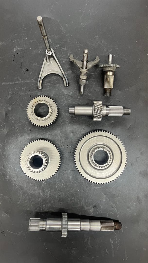 ジムニー JA11 トランスファー LO6.5ダウンギア オイルシール新品