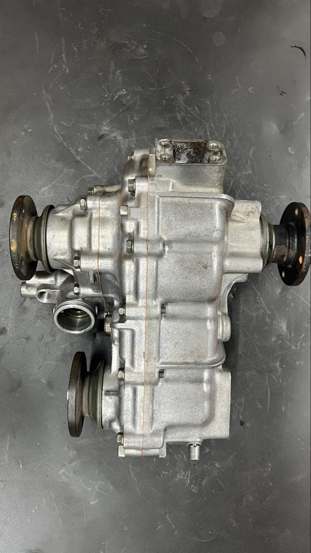 ジムニー JA11 トランスファー LO6.5ダウンギア オイルシール新品