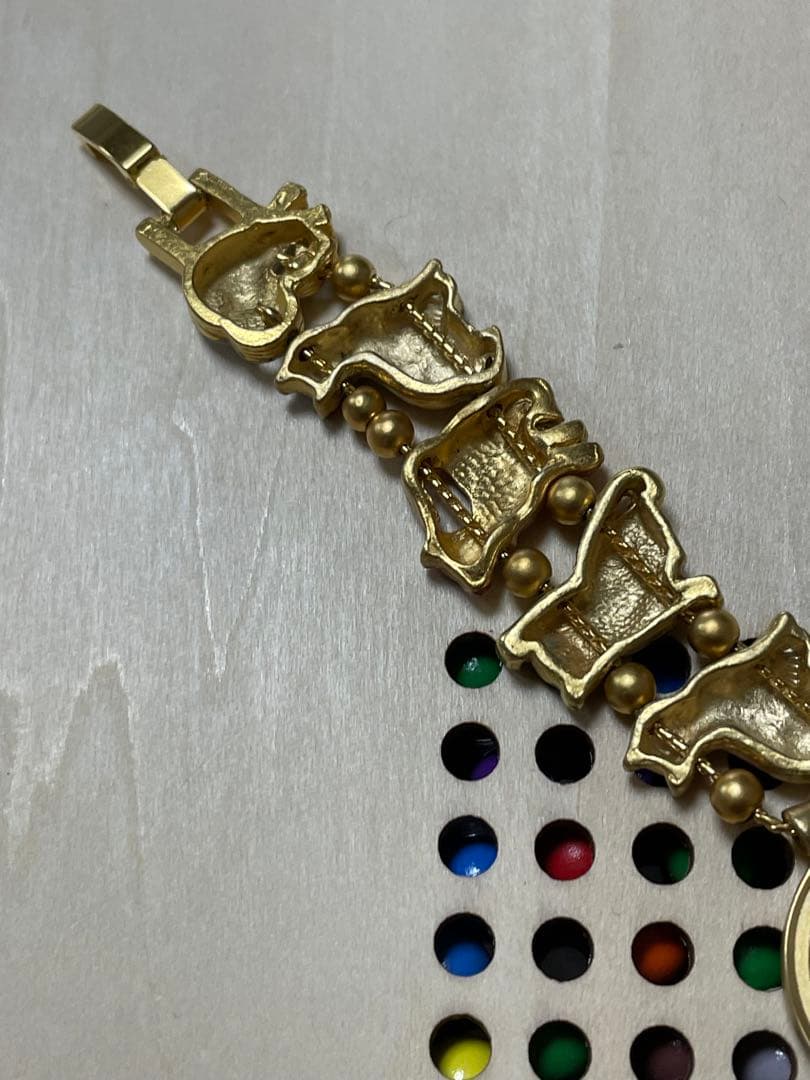 Jenny b Quartz 重さ51g 猫　動物モチーフ ブレスレット　腕時計