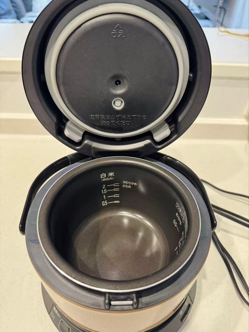 日立 IH炊飯器 RZ-TS202M炊飯器 ブロンズゴールド 2016年製