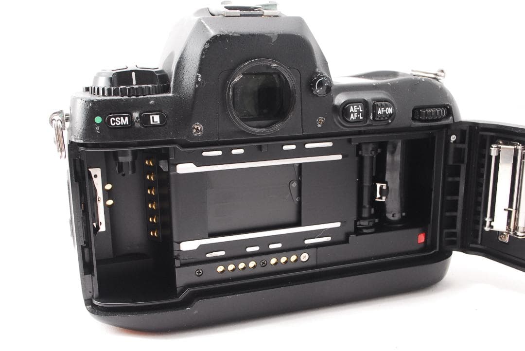 ✨人気のフィルムカメラ✨お買い得✨Nikon F100 ボディ