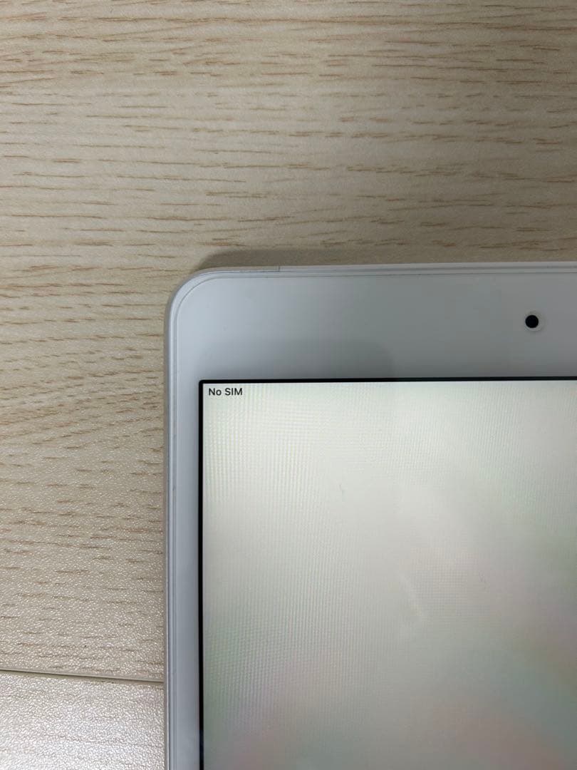 iPad mini 4シルバー 64G セルラー　Simフリー