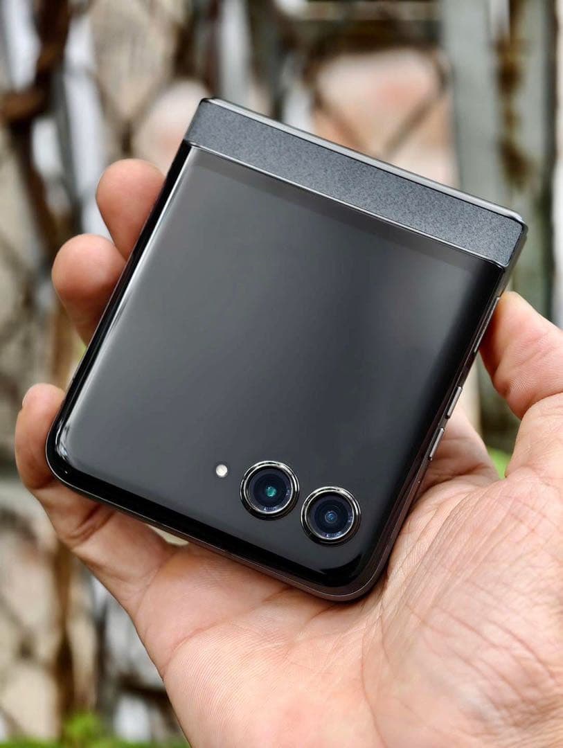 Motorola razr 50 グレー 本体のみ（箱なし）