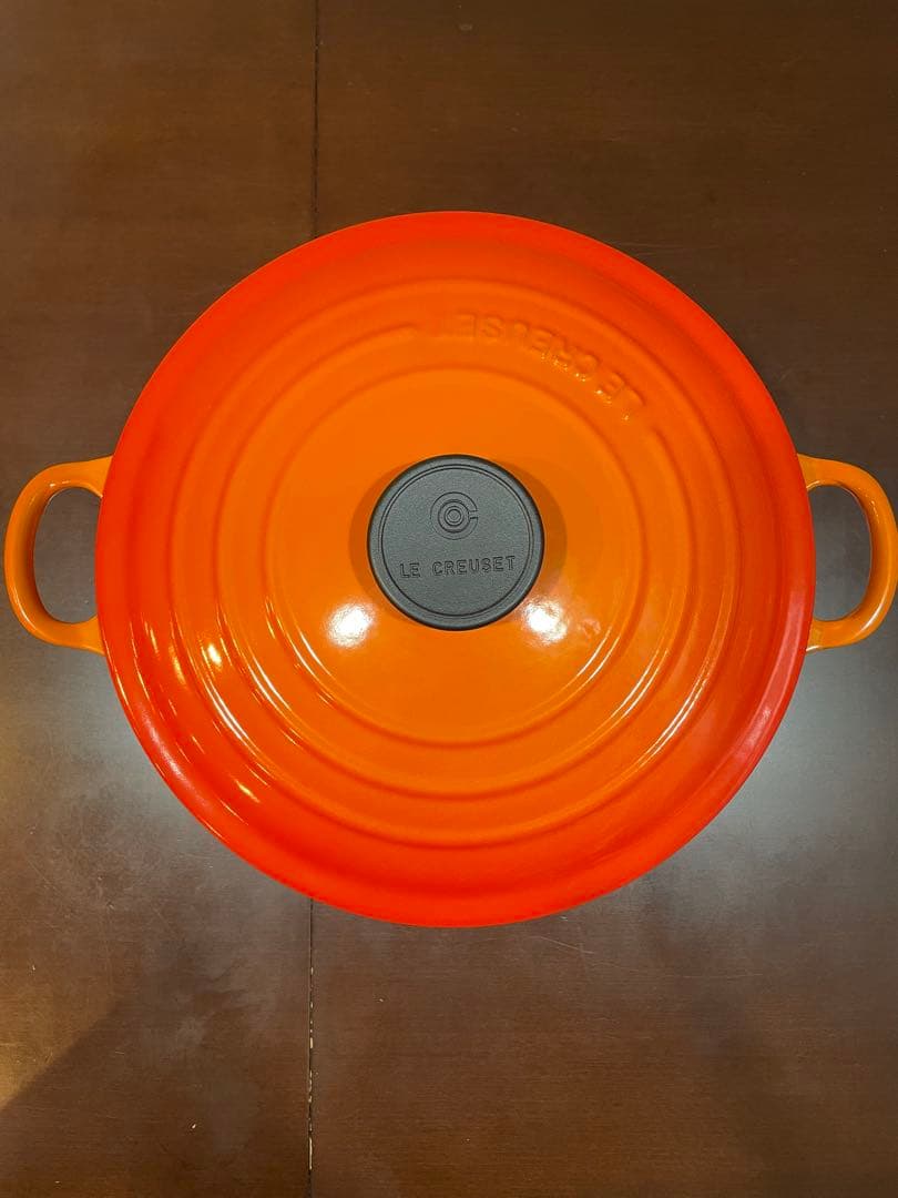 ルクルーゼ ココットロンド　24cm 両手鍋　未使用