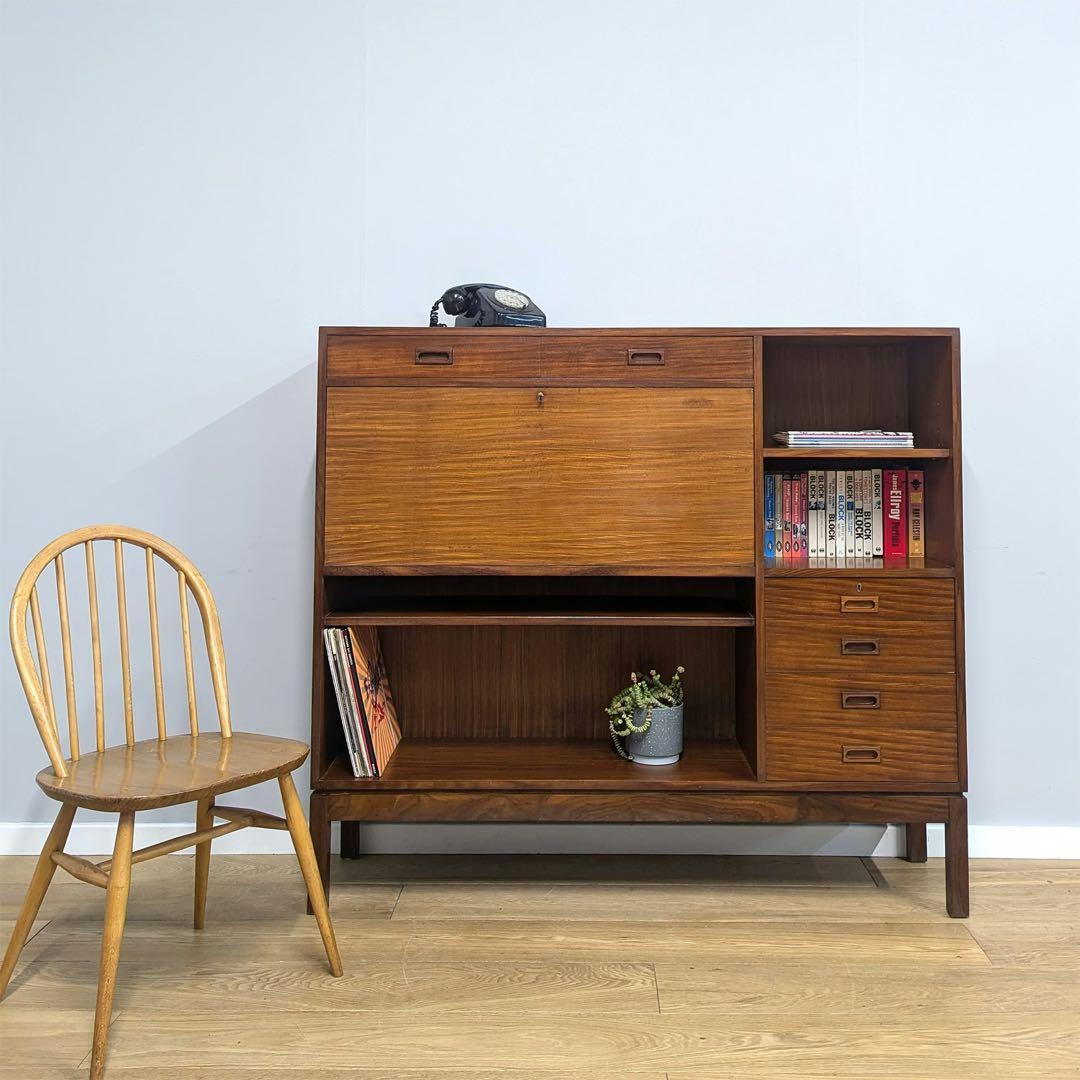 北欧ヴィンテージ　チーク　キャビネット