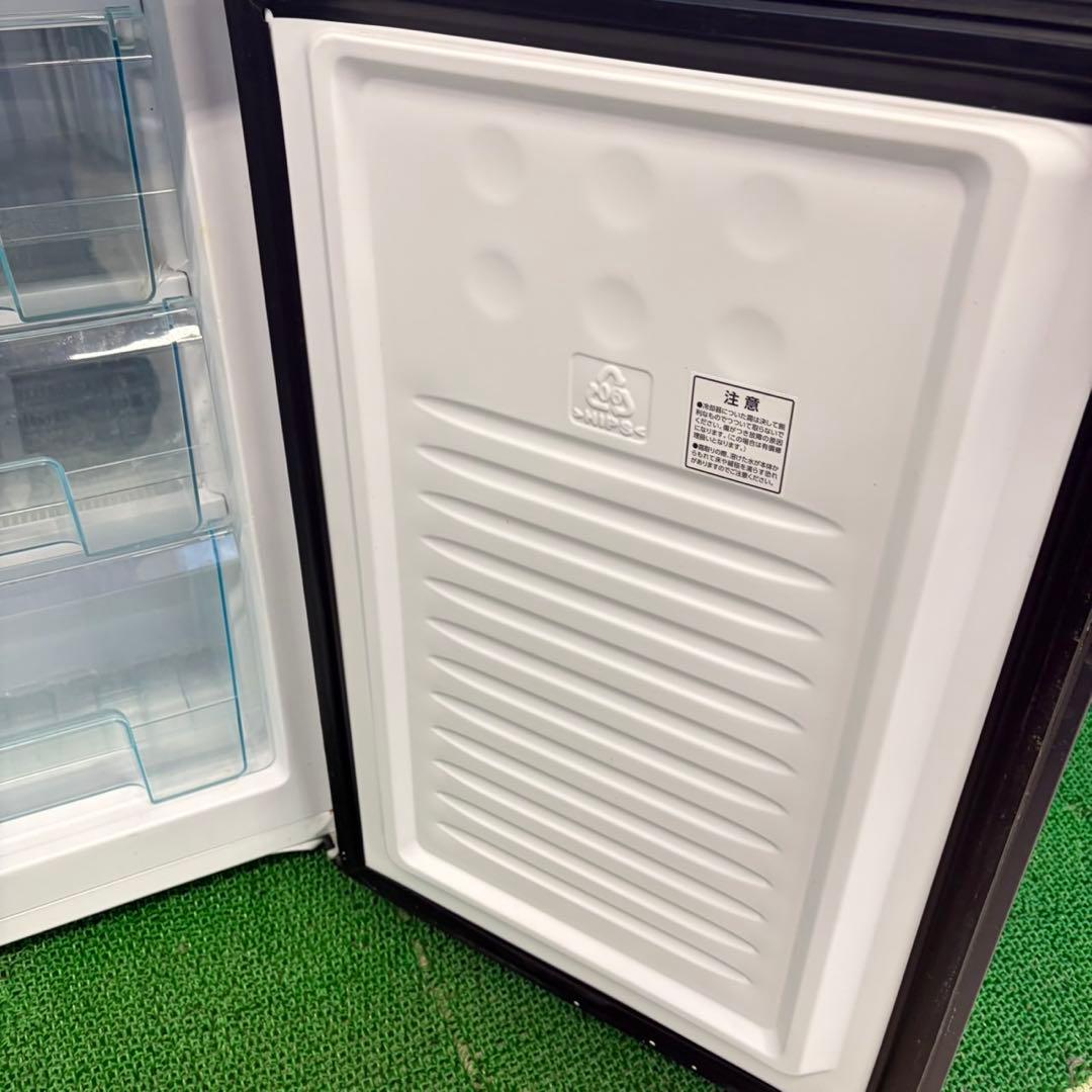 709 2023年　冷蔵庫　200L弱　スリムデザイン　小型　一人暮らし　洗濯機
