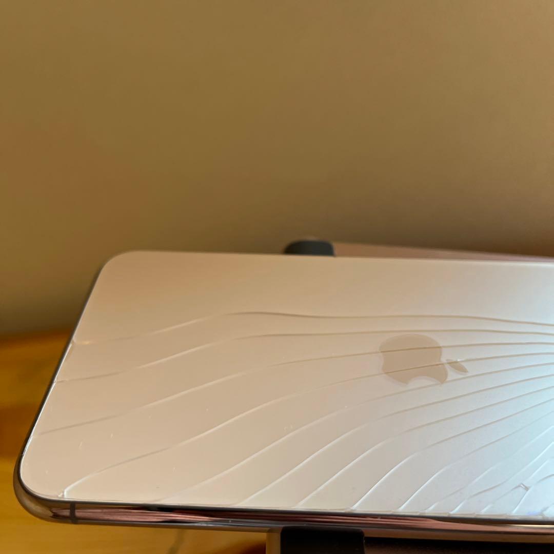 バッテリー100%iPhone11 Pro Max 256GB ゴールド裏面割れ