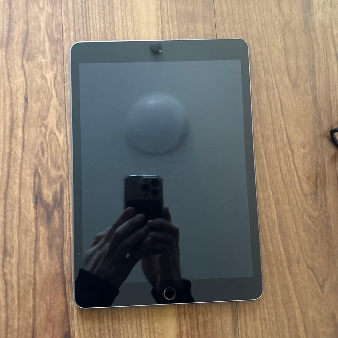 箱、付属品ありiPad 第7世代　32GBスペースグレー