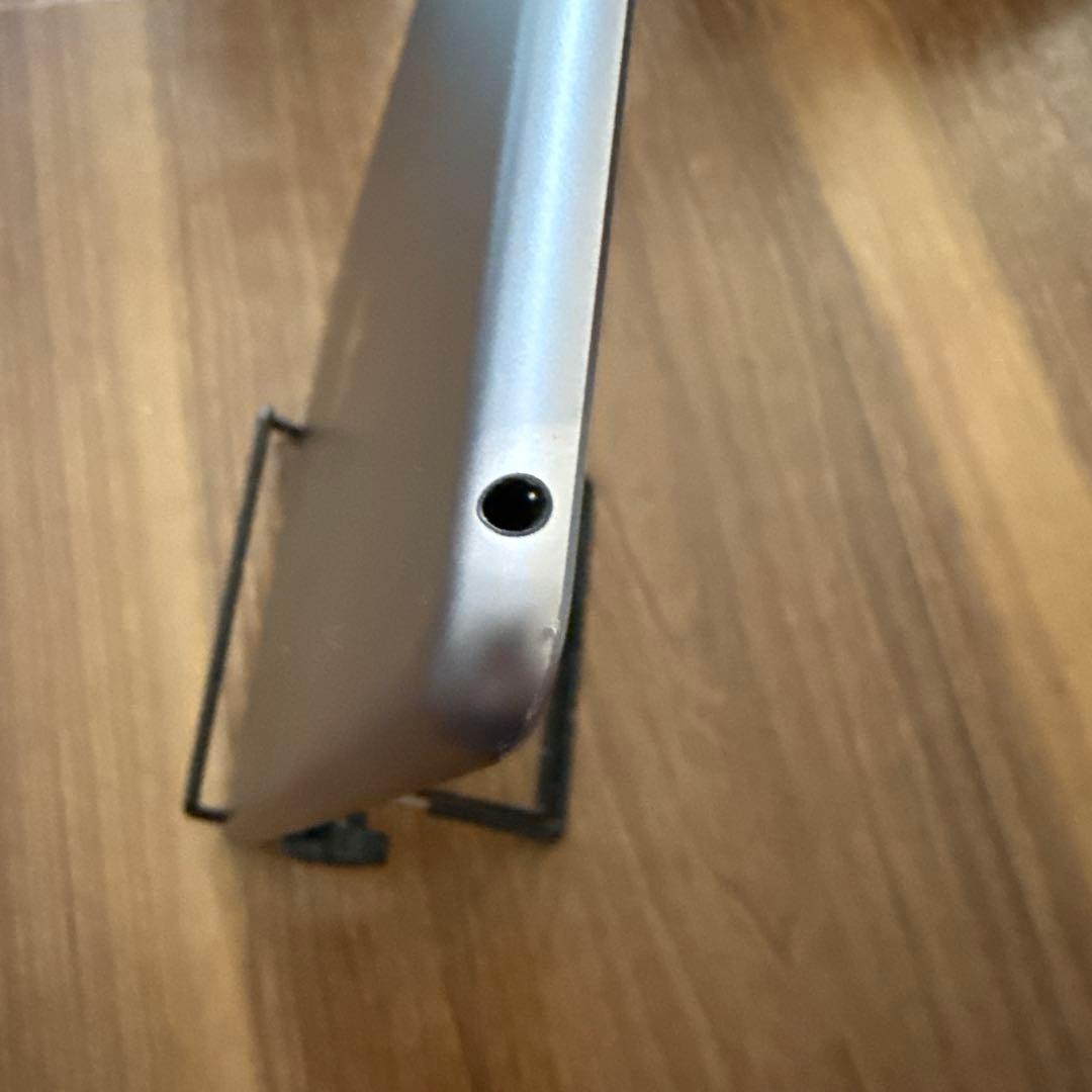 箱、付属品ありiPad 第7世代　32GBスペースグレー