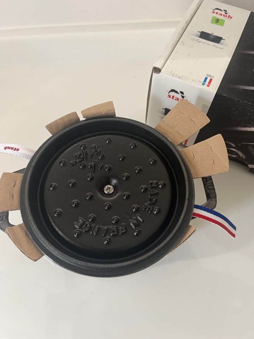 B*■様 ストウブStaubココット ラウンドグレー 14cmホーロー 鍋