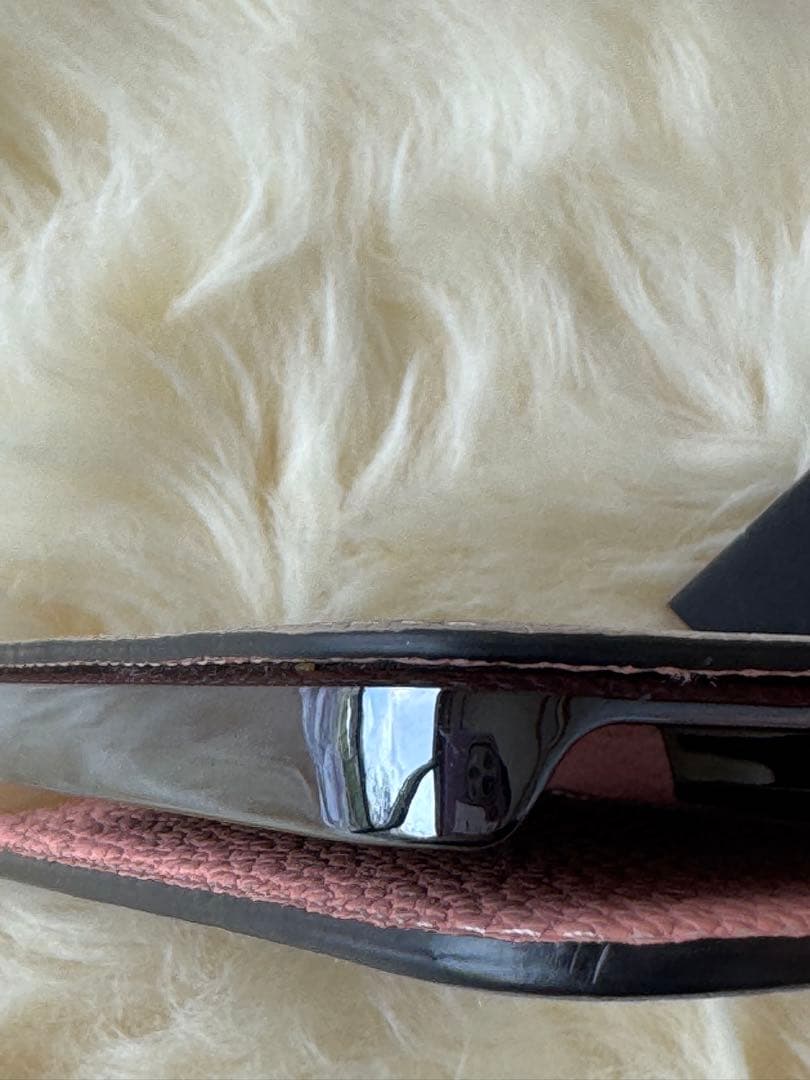 ボナベンチュラ iPhone 15 Pro Max シュリンクレザー　手帳型