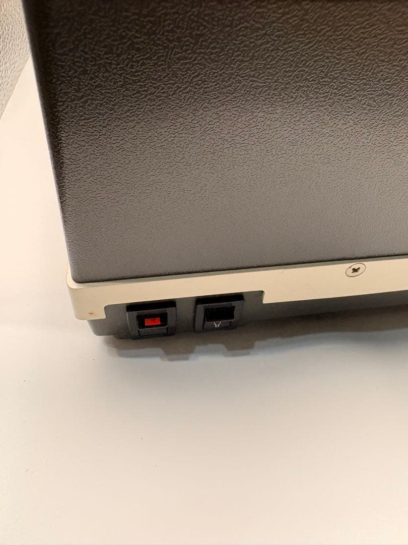 Leitz PRADOVIT R 150 プロジェクター本体