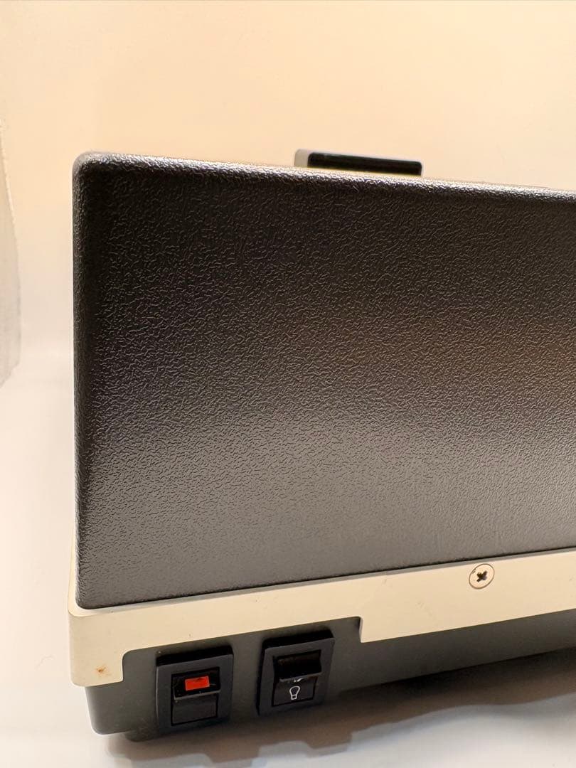 Leitz PRADOVIT R 150 プロジェクター本体