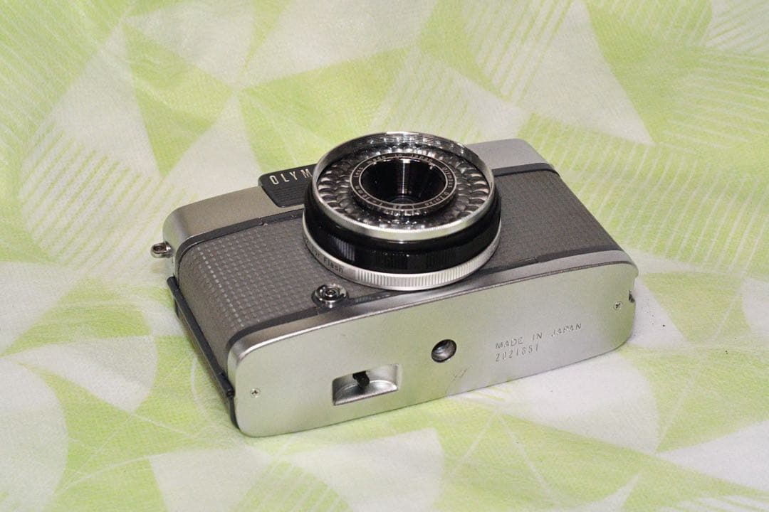 《動作品》OLYMPUS PEN EES-2