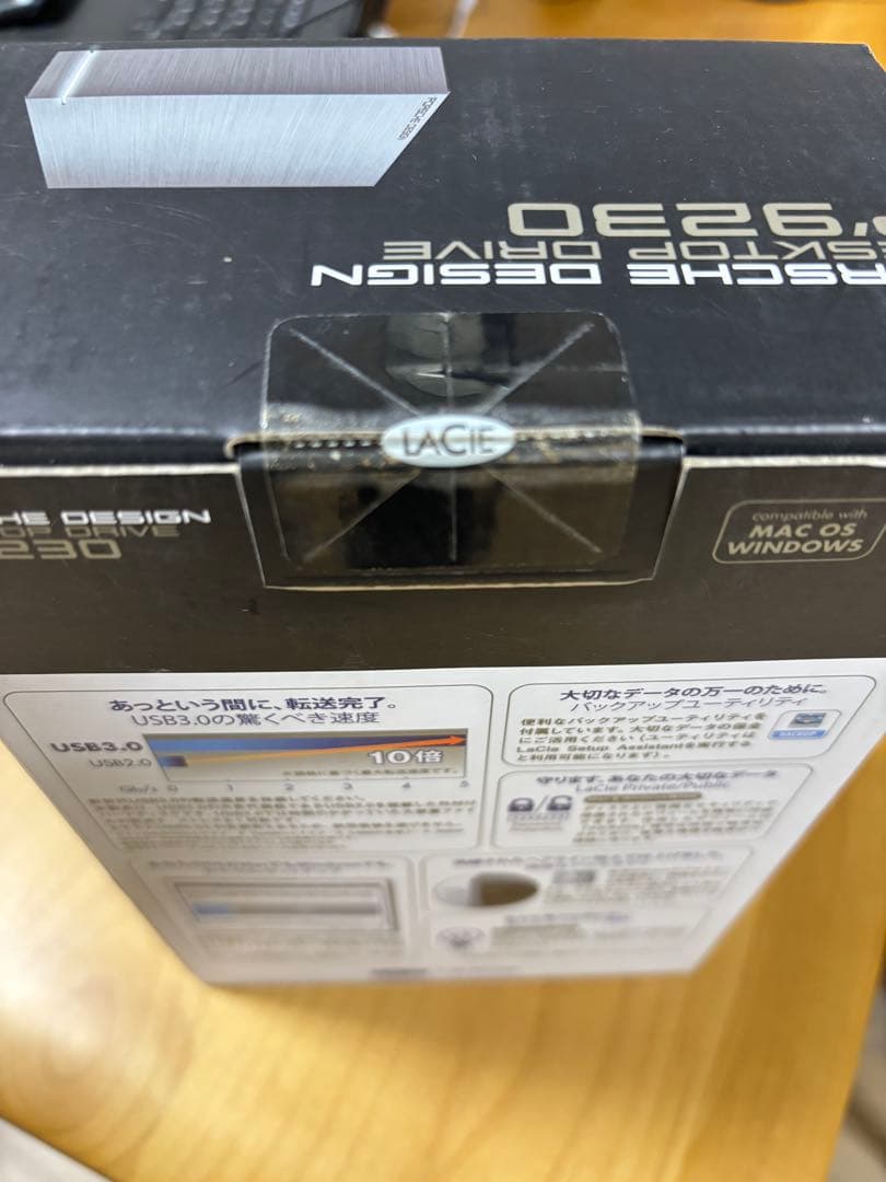 LaCie Porsche Design P9230 4TB 外付けHDD