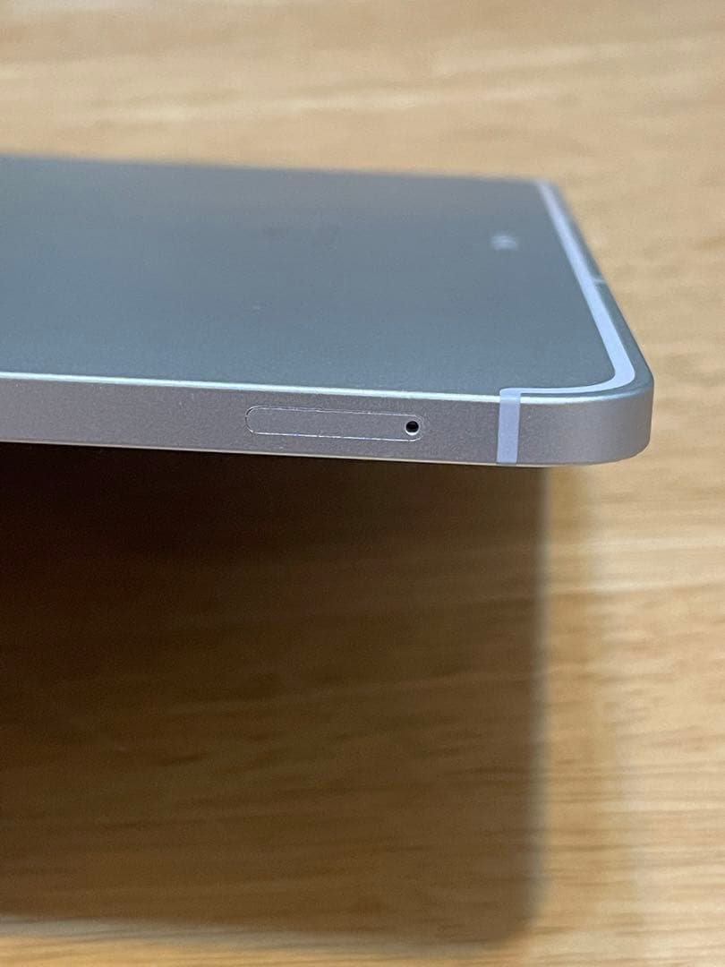 iPad pro 12.9インチ　第5世代 シルバー