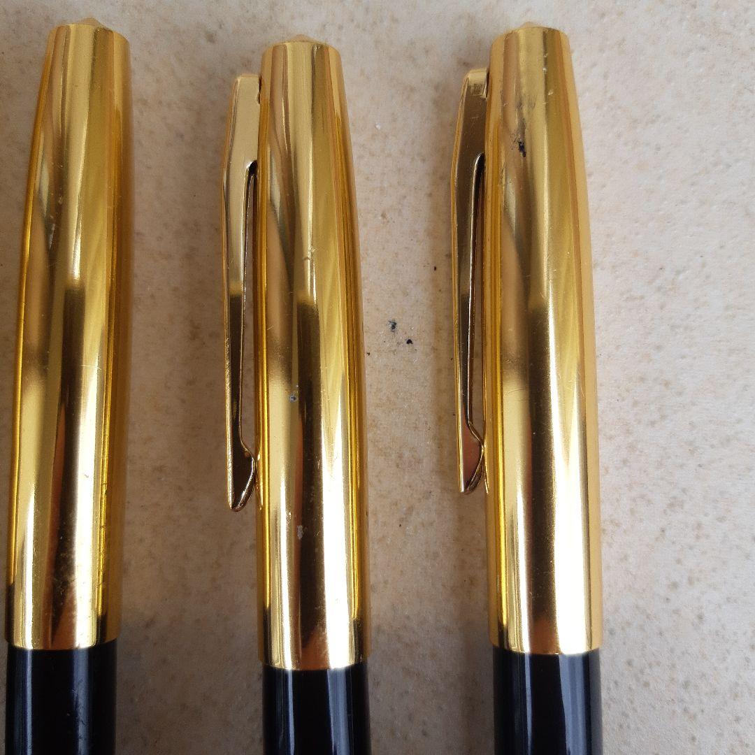 万年筆 4本セット 黒と金 ペン先 K14刻印あり