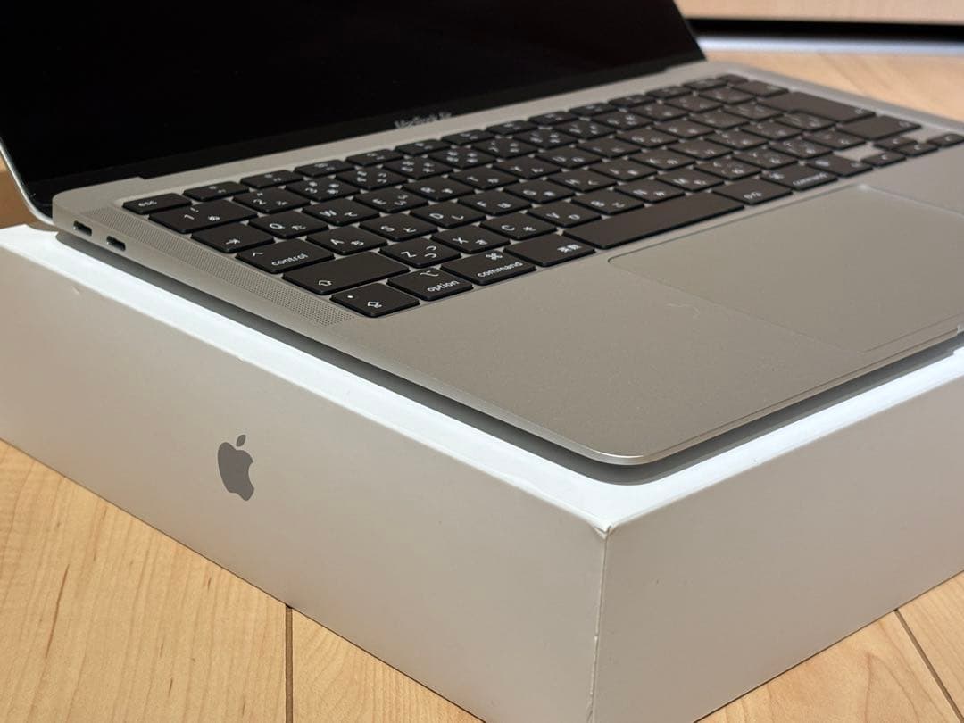 MacBook Air 2020 M1チップ搭載 13インチ シルバー