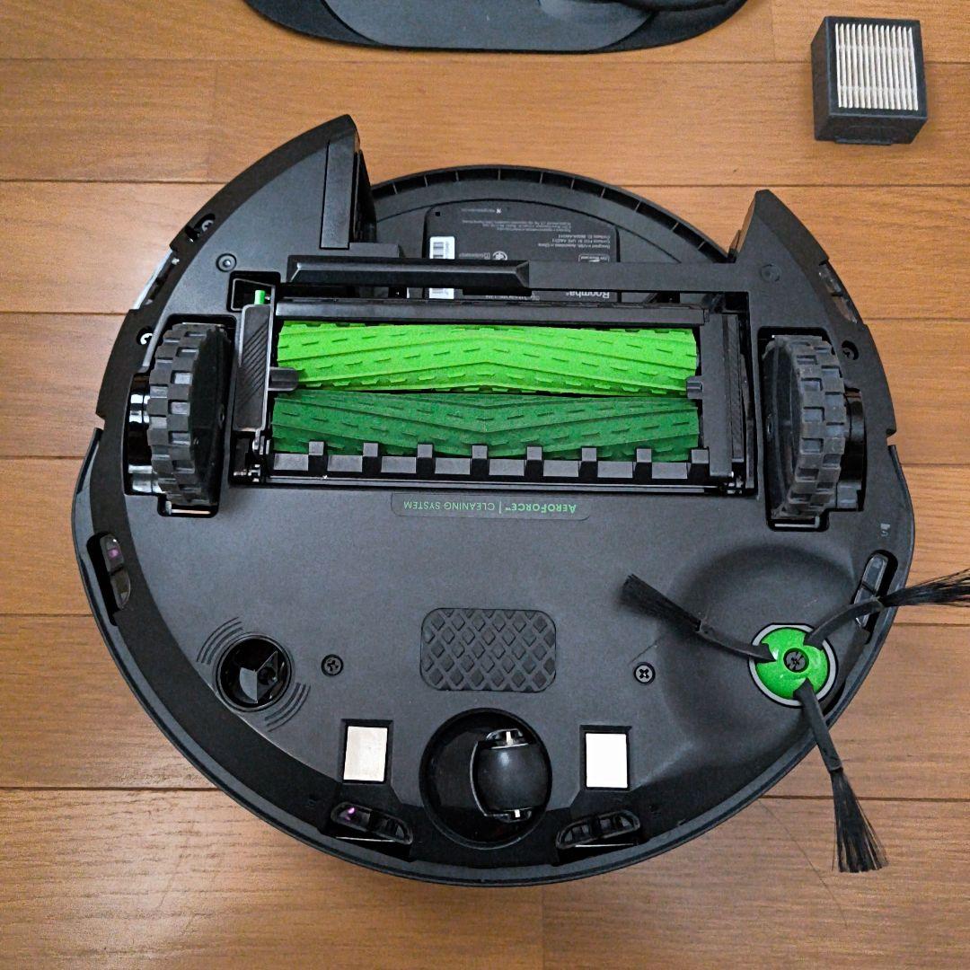 iRobot Roomba j7+ 自動掃除機 本体