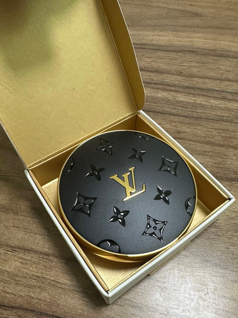 ね*ね様 Louis Vuitton アイシャドウパレット