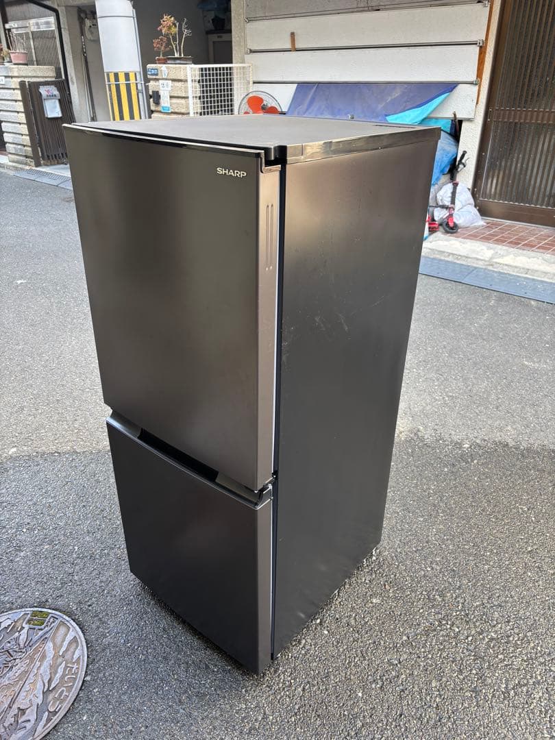 【値下げ】2023年 冷凍庫 大阪 【引取限定】シャープ 152L 一人暮らし
