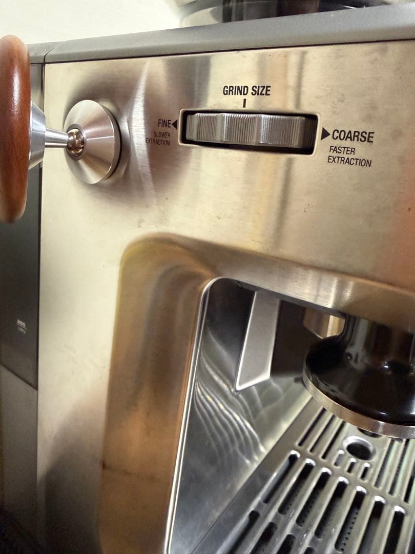 中古エスプレッソマシン Breville BES870XL/B