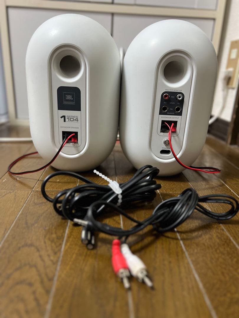 JBL スピーカー ホワイト　104-bt