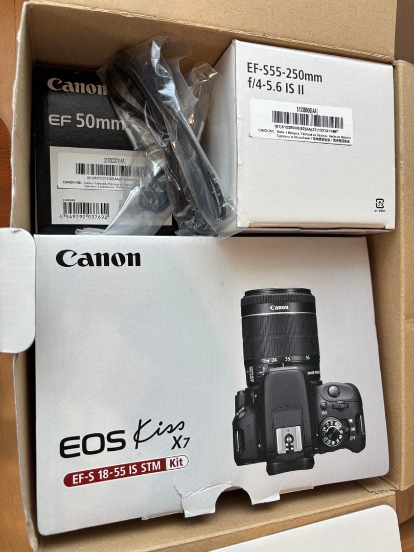 【hiro】Canon EOS Kiss X7 ダブルズーム+単焦点