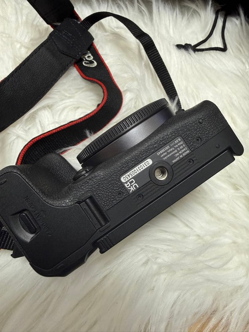 (本日限定)Canon EOS R10 18-150mmミラーレス一眼 お得