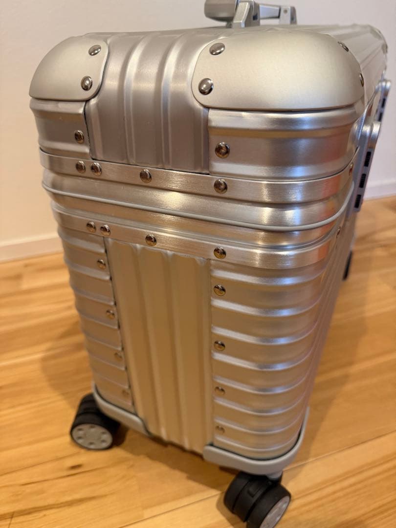 RIMOWA ORIGINAL PILOT リモワ パイロット