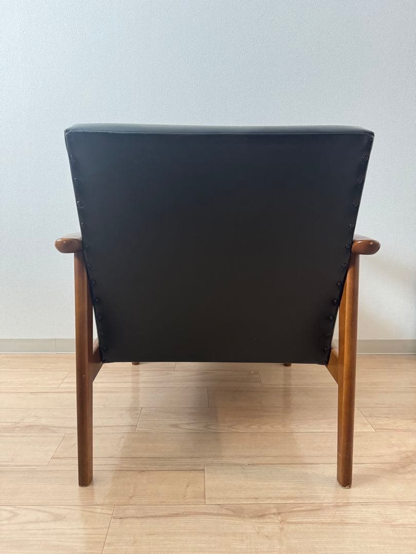 カリモク60 Kチェア 1シーター ブラック【梱包たのめる便発送】