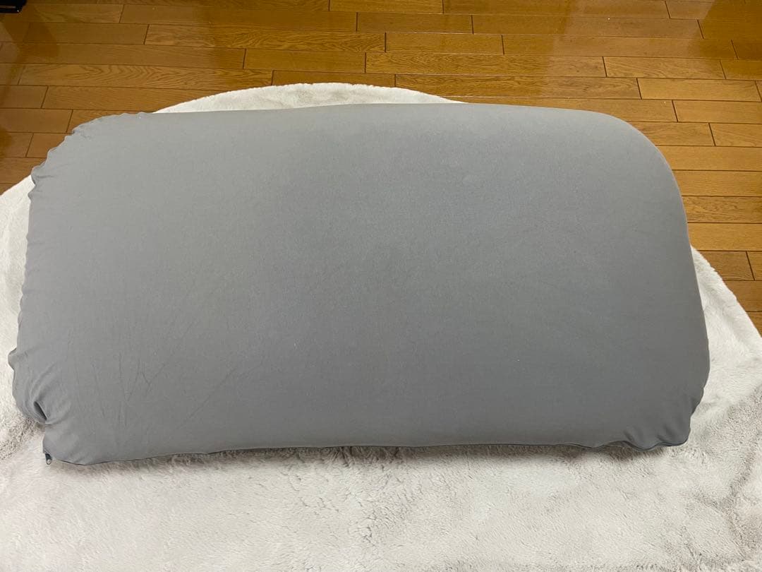 ニトリ　ビーズクッション　角丸（メガ）　グレー