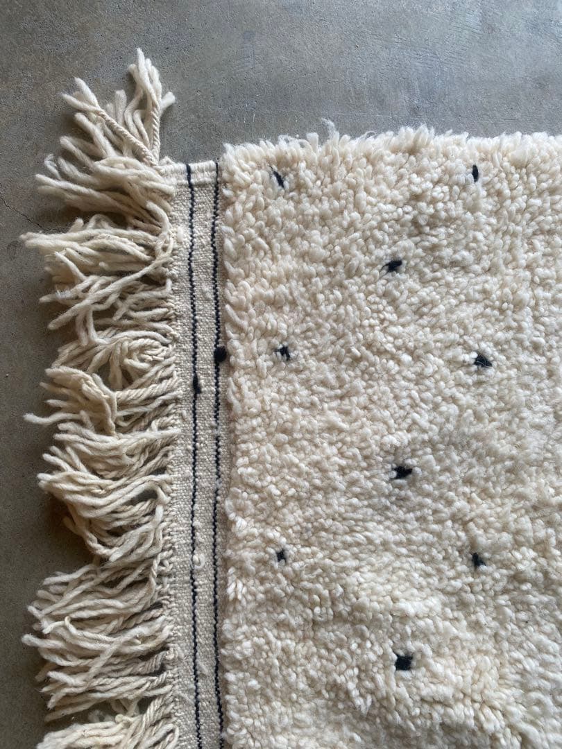 【人気のドット柄】モロッコ製 ベニワレン ラグ