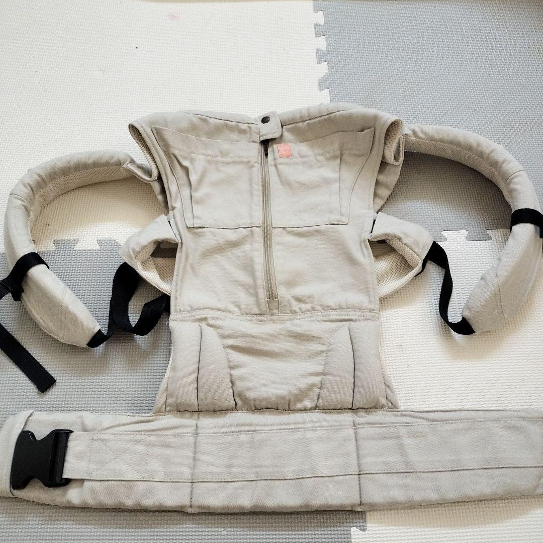 美品!!よだれパッド、ヘッドカバー未使用　キューズベリー　抱っこ紐