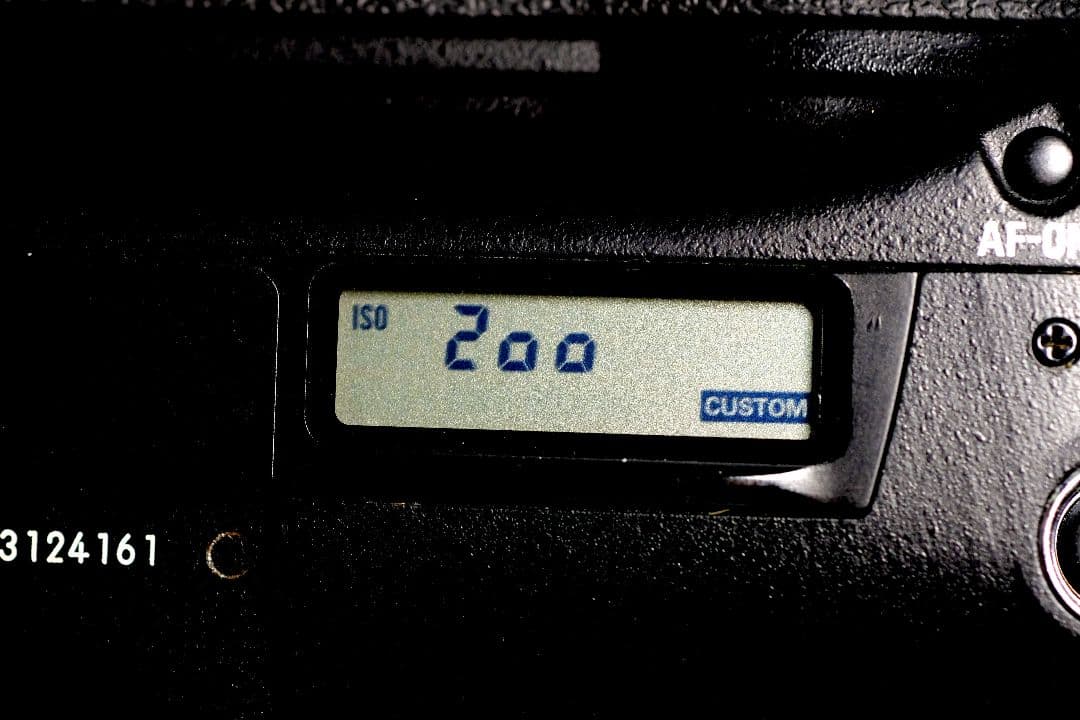 ニコン　Nikon F5 完動品