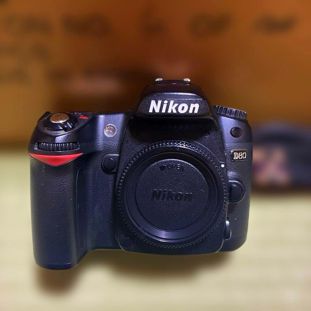 Nikon D80 デジタル一眼レフ 18-70mm レンズ