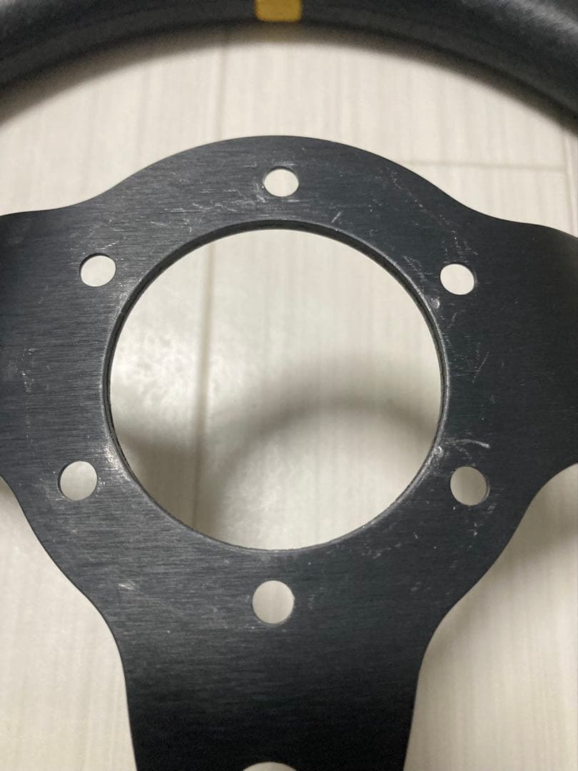 momo ステアリング MOD.08 35Φ レザー/ブラックスポーク