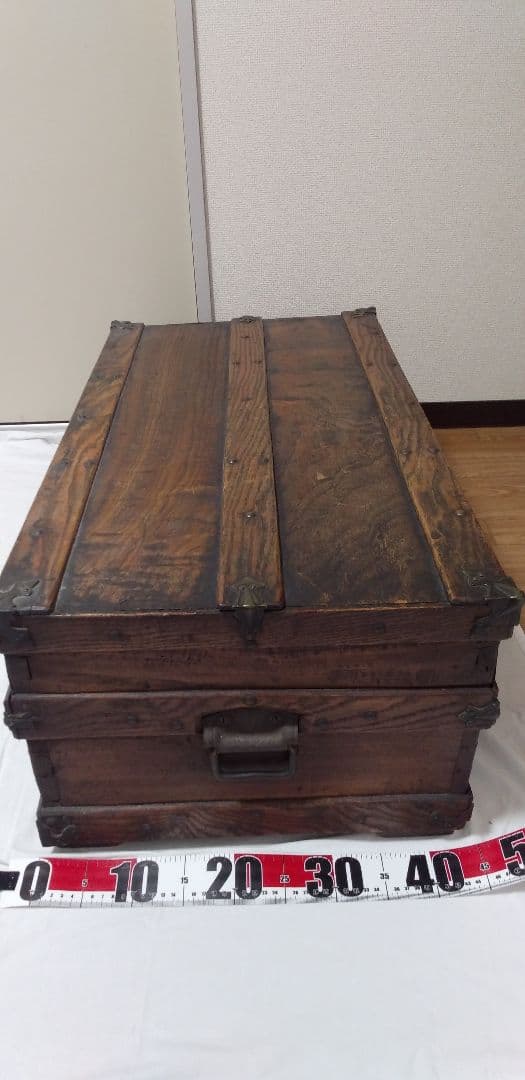 樫のトランク　アンティーク