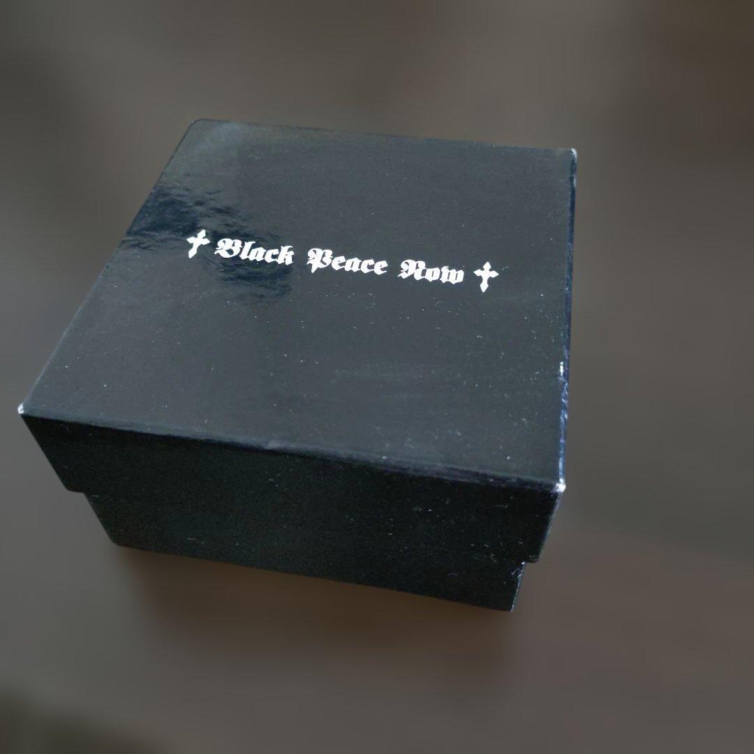 BPN ブラックピースナウ　王冠　ネックレス　チャーム