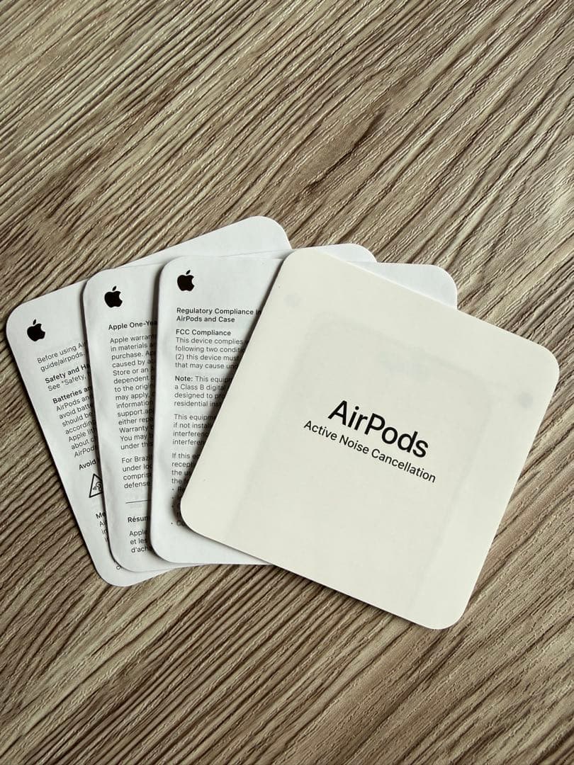 AirPods4本体 充電ケース付き　アクティブノイズキャンセル機能搭載