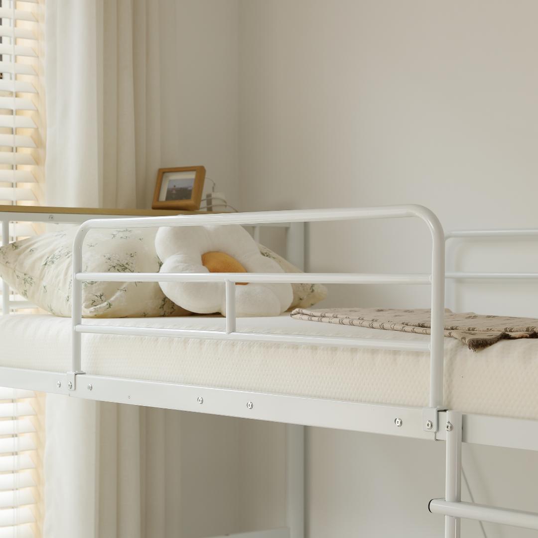 超人気✨ロフトベッド（S）コンセント付き送料無料 スチール 耐震ベッド　ホワイト