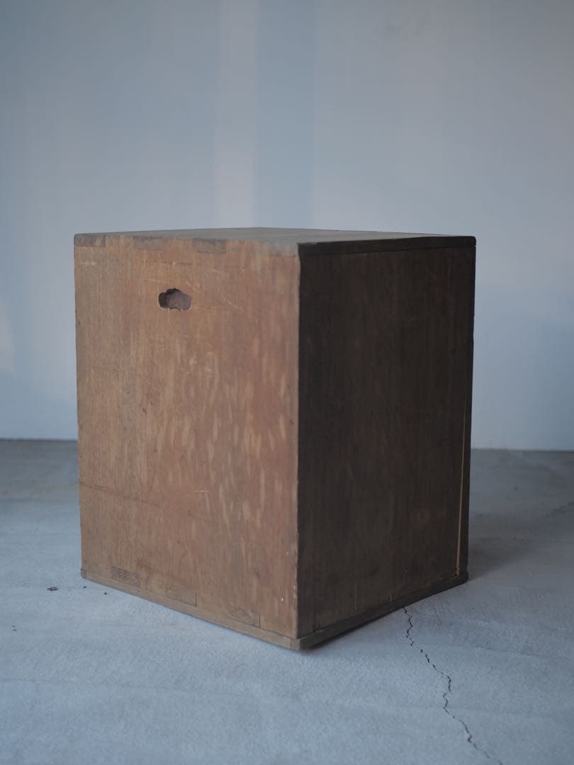 小抽斗　引き出し　収納　小物入れ　木箱　古家具　古道具　アンティーク　昭和レトロ