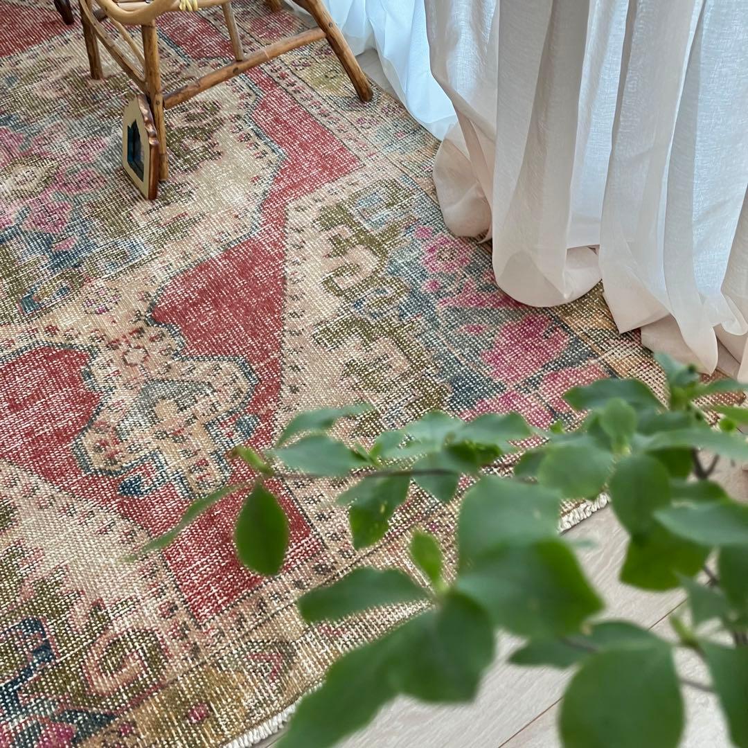 貴重✳︎アヴァノス　落ち着きシャビーレッド　キャラメル　トルコヴィンテージラグ