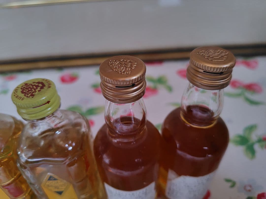 サントリー 角瓶原酒 ジョニーウォーカー　ブラックラベル12年 ミニ6本