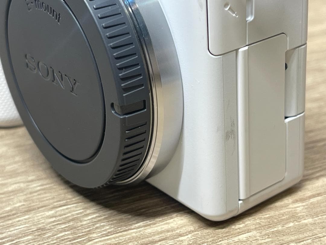 SONY ZV-E10 ホワイト【グリップ+SDカード(256GB)付き】