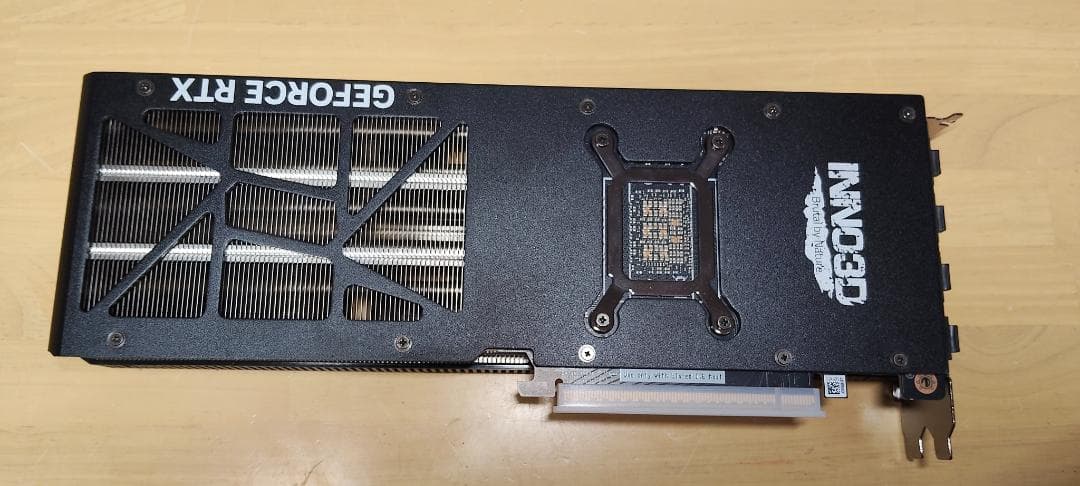 グラフィックボード・グラボ・ビデオカード INNO3D GEFORCE RTX 5070 Ti X3