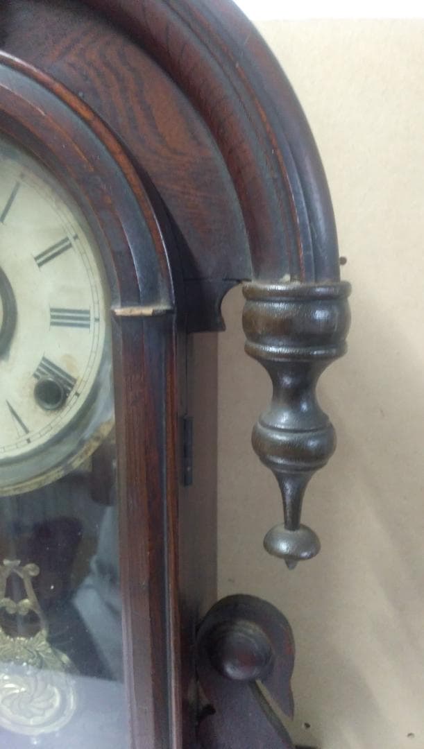 古い柱時計　　②