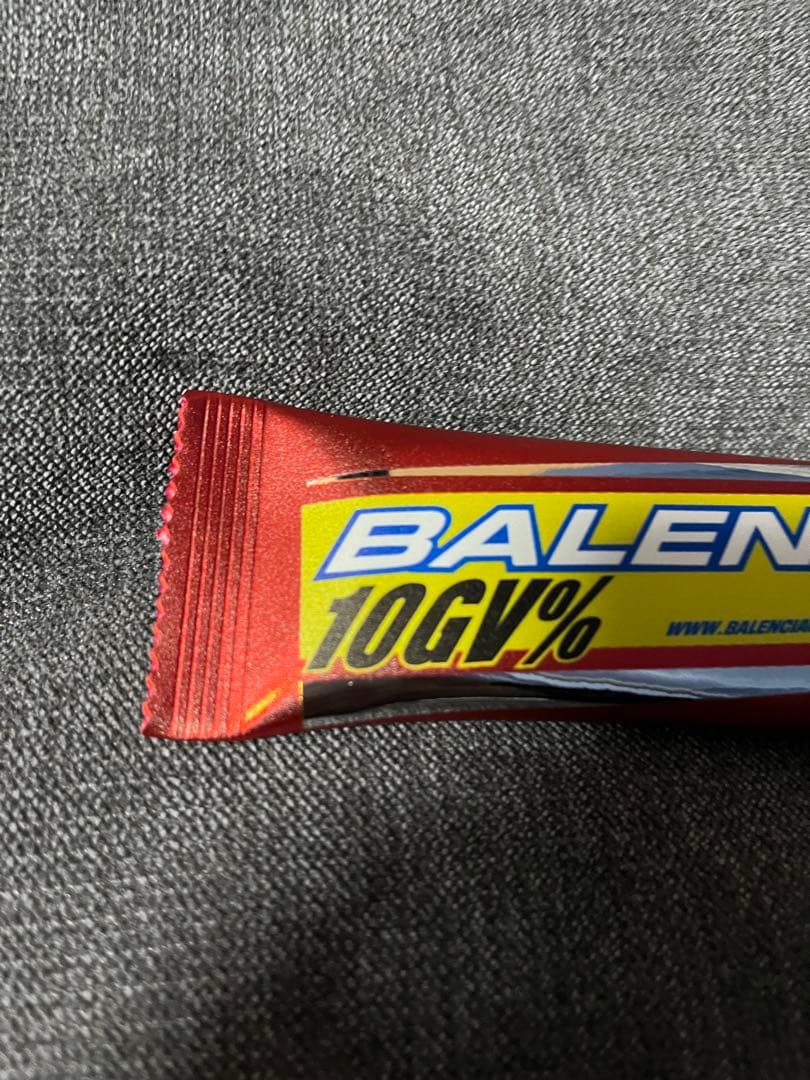 BALENCIAGA スナックバー風キーホルダー